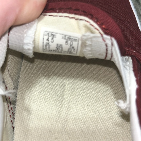 Vans - Picture 4 of 4